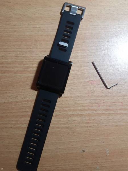 APPLE IPOD NANO 6TH GEN (COLLECTIBLE AS NEW)-2