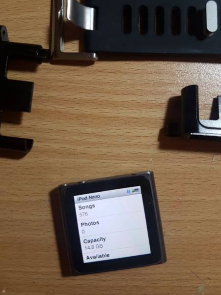 APPLE IPOD NANO 6TH GEN (COLLECTIBLE AS NEW)-7