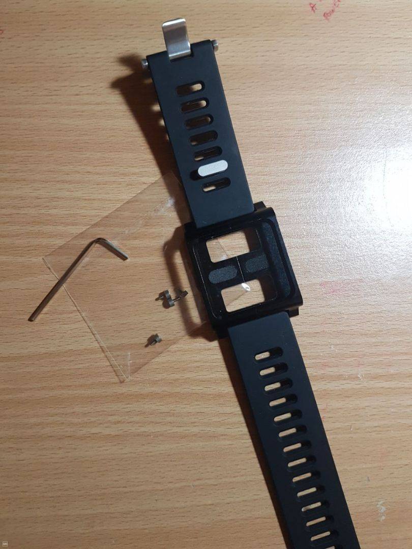 APPLE IPOD NANO 6TH GEN (COLLECTIBLE AS NEW)-9