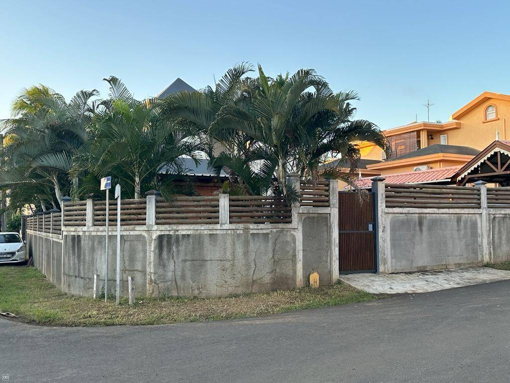 MAISON 5 CHAMBRES MEUBLÉE weshare.mu