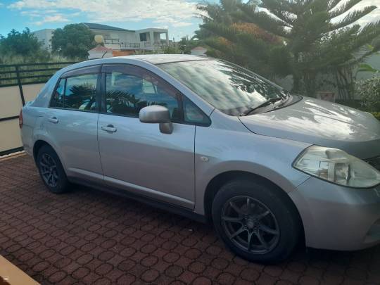 Nissan tiida - 2009-3