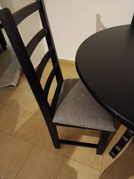 chaises et table à manger-4