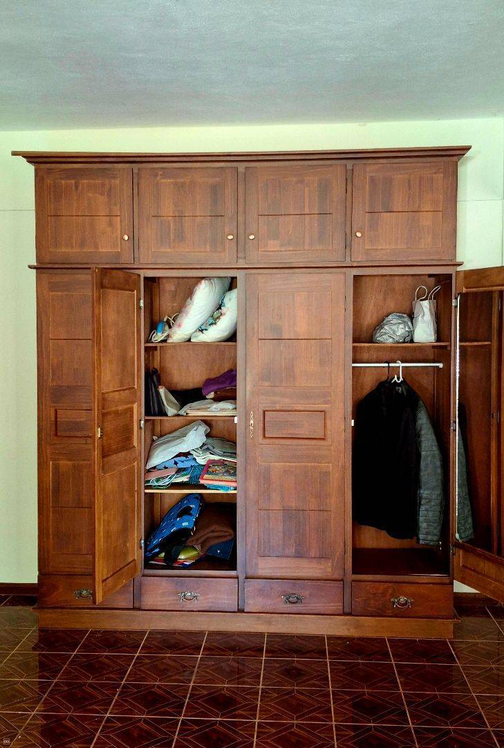 Wooden wardrobe-1