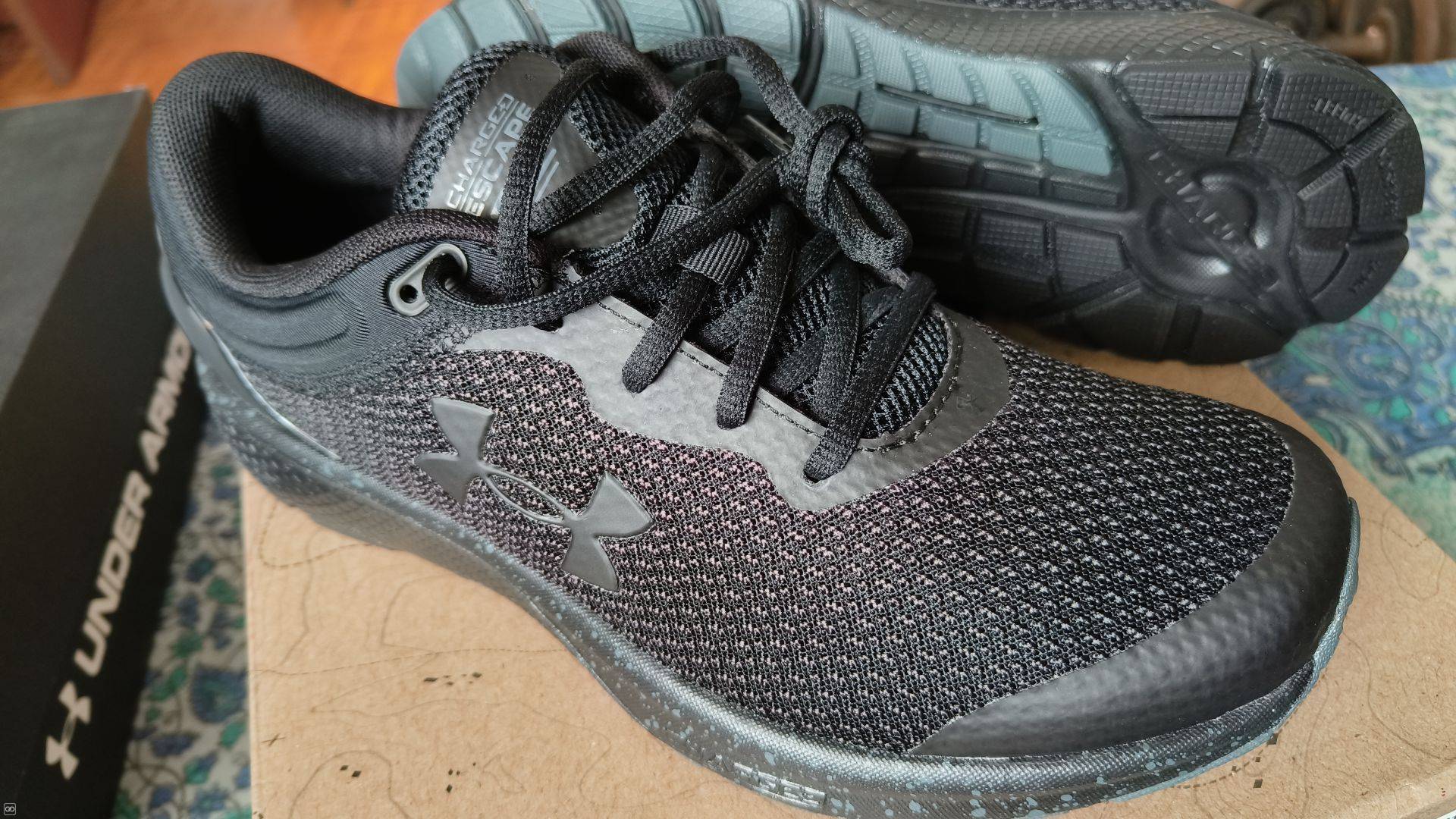 shoes - Under Armour Charged Escape 3 
