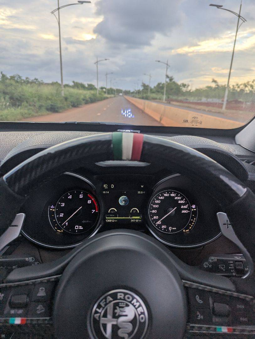 Alfa Romeo Stelvio Q4 2018-4