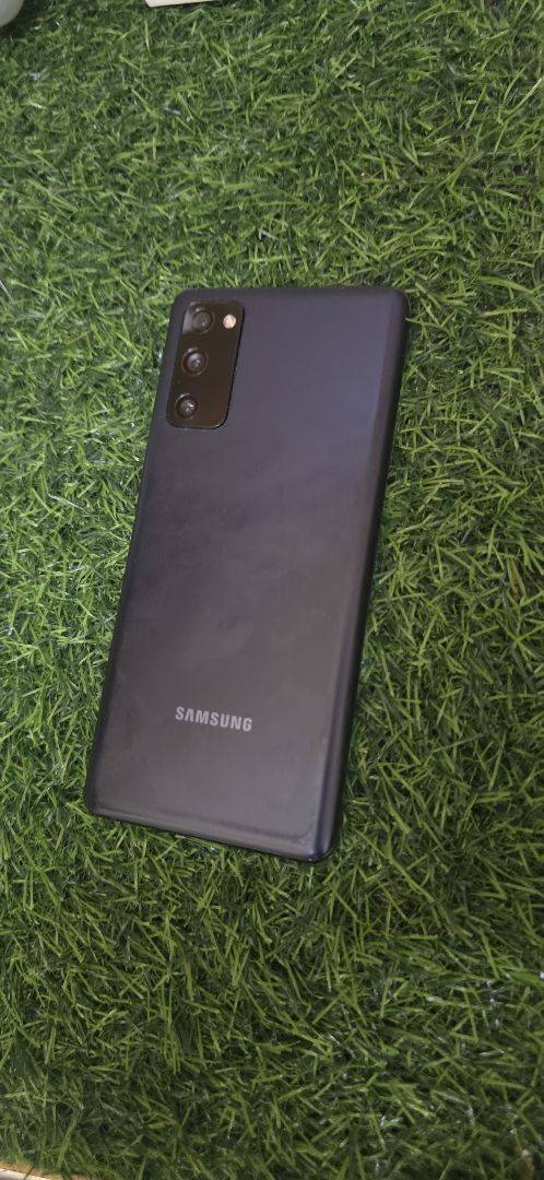 Samsung s20fe 5G-2