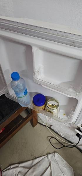 Mini fridge-3