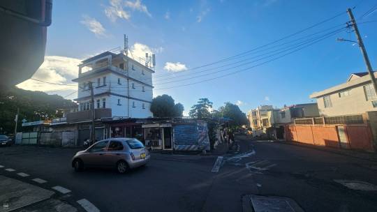 TERRAIN COMMERCIAL - 474 m²