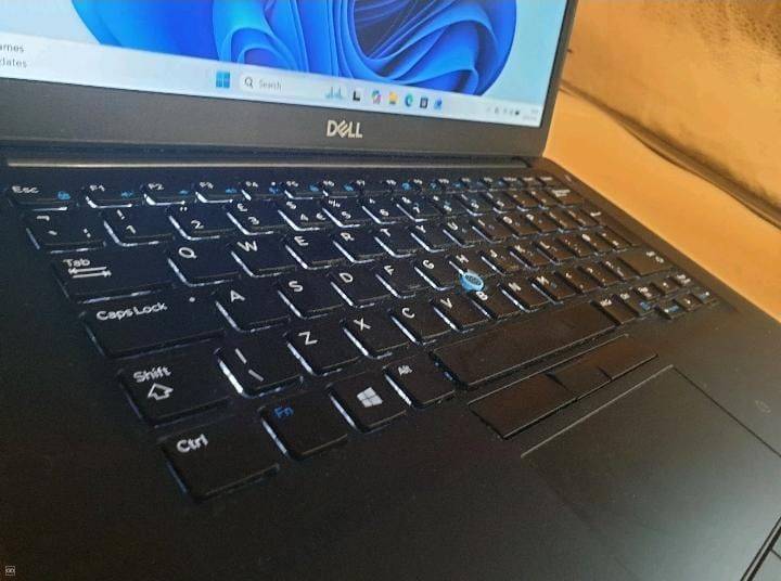 DELL Latitude 7490 i5 8th gen-2