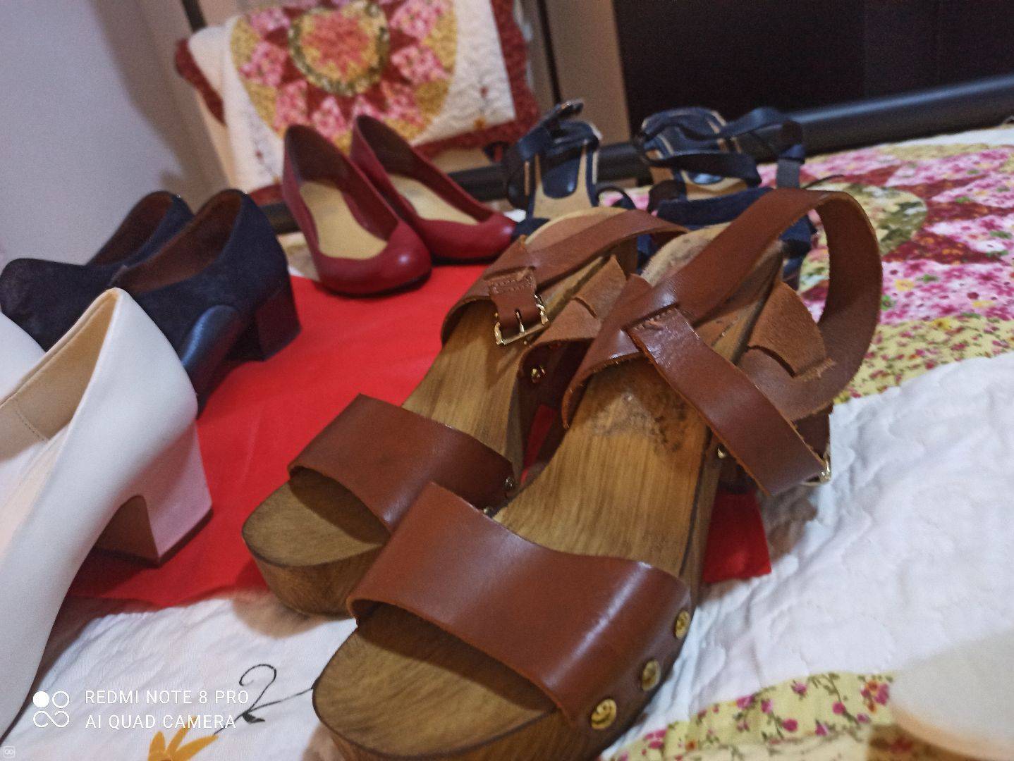 5 PAIRES DE CHAUSSURES - TEXTO/MANGO/CARROL -39/40 - weshare.mu