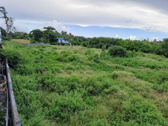 BEACHFRONT RESIDENTIAL LAND - 1 ACRE 20 POLES-8