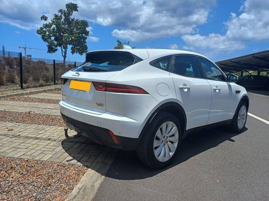 JAGUAR #E-PACE - 2.0 - 2018-3