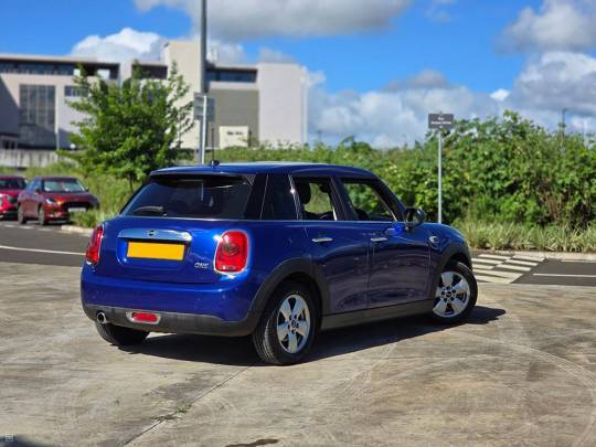 MINI #ONE - 1.6 - 2019-4