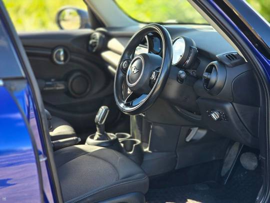 MINI #ONE - 1.6 - 2019-5