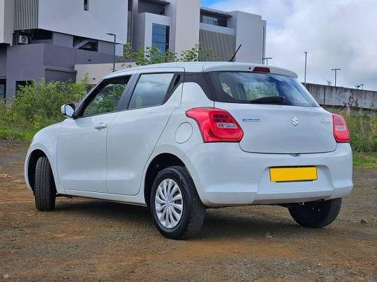 SUZUKI #SWIFT - 1.2 - 2018-3