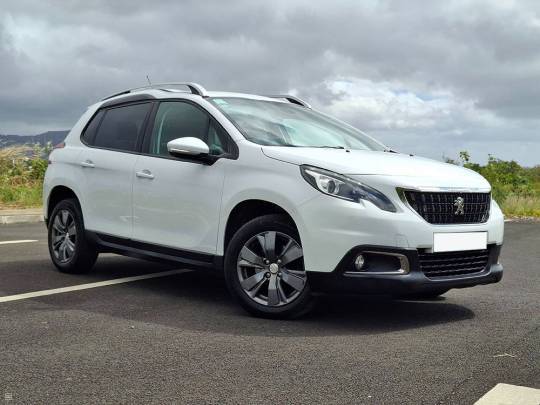 PEUGEOT #2008 - 1.2 - 2019