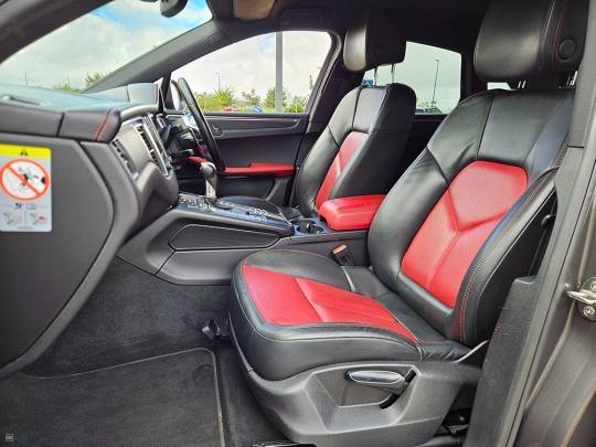 PORSCHE #MACAN - 2.0 - 2018-5