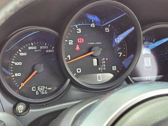 PORSCHE #MACAN - 2.0 - 2018-9