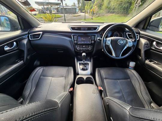 NISSAN #QASHQAI - 1.6 - 2017-7