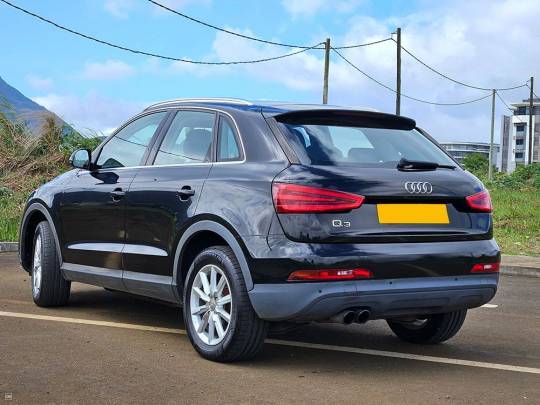 AUDI #Q3 - 2.0 - 2014-4