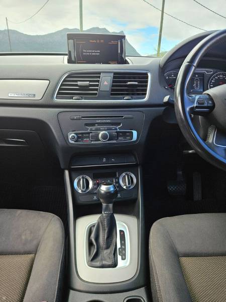 AUDI #Q3 - 2.0 - 2014-7