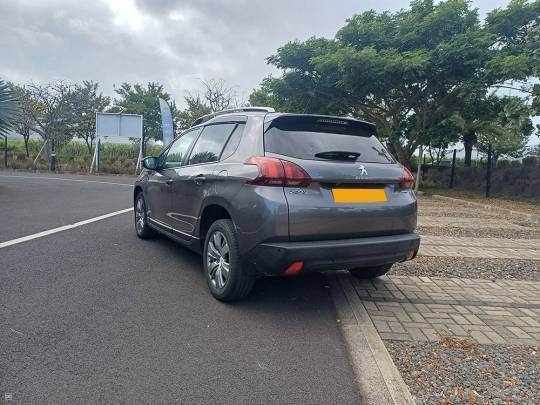 PEUGEOT #2008 – 1.2 – 2017-4