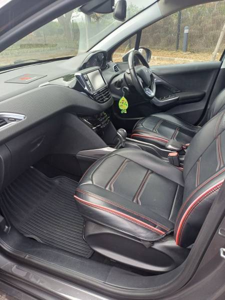 PEUGEOT #2008 – 1.2 – 2017-7