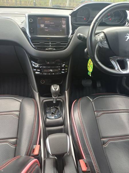 PEUGEOT #2008 – 1.2 – 2017-8