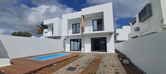 VILLA 4 CHAMBRES