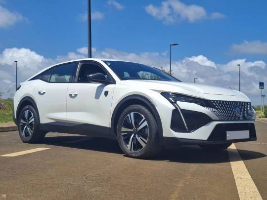 PEUGEOT #408 GT - 1.6 - 2023