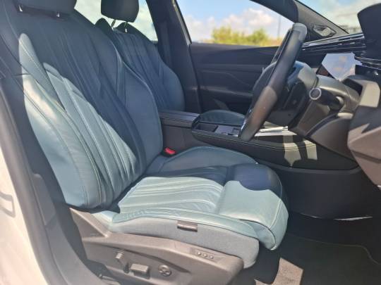 PEUGEOT #408 GT - 1.6 - 2023-5
