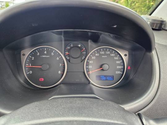 HYUNDAI #i20 - 1.2 - 2015-9