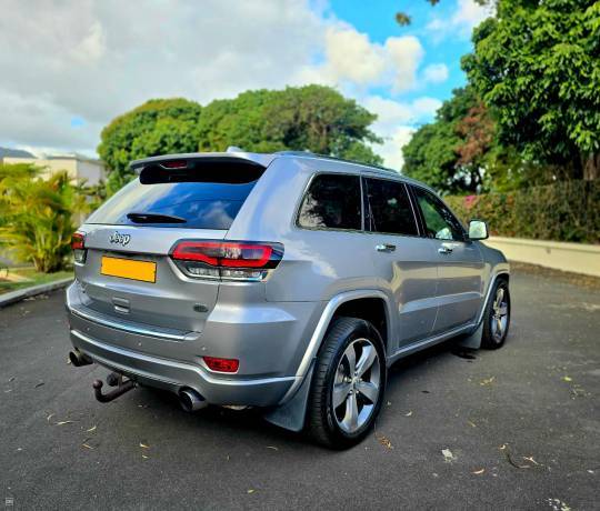 Jeep Grand Cherokee Overland - 2016-6