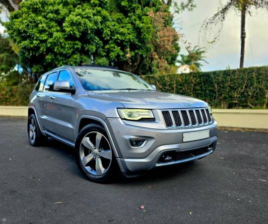 Jeep Grand Cherokee Overland - 2016-3