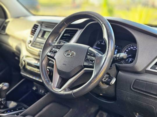 HYUNDAI #TUCSON CRDI - 2.0 - 2016-7