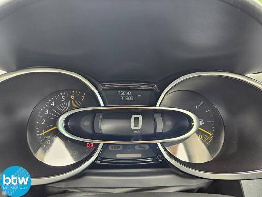 RENAULT #CLIO - 0.9 - 2016-9