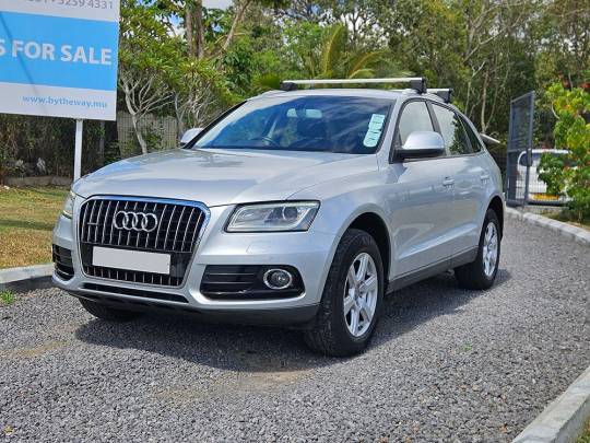 AUDI #Q5  - 2.0 - 2014-2