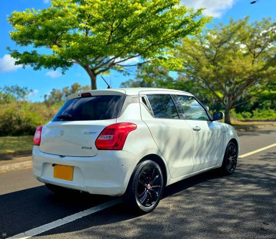 Suzuki Swift New Shape Japan - 2017-4