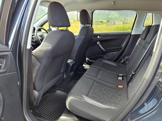 PEUGEOT #2008 - 1.2 - 2018-5