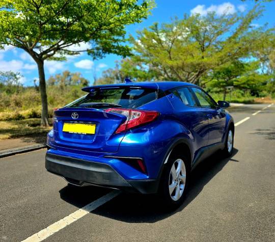 Toyota CH-R Turbo - 2019-2