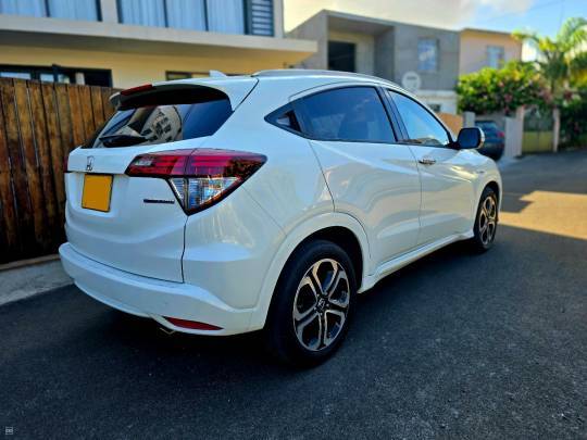 Honda Vezel Z package Plus - 2016-4