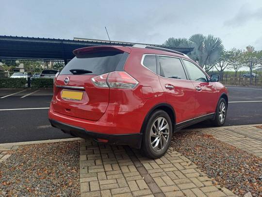 NISSAN #XTRAIL AWD - 7 Seater - 2016-3