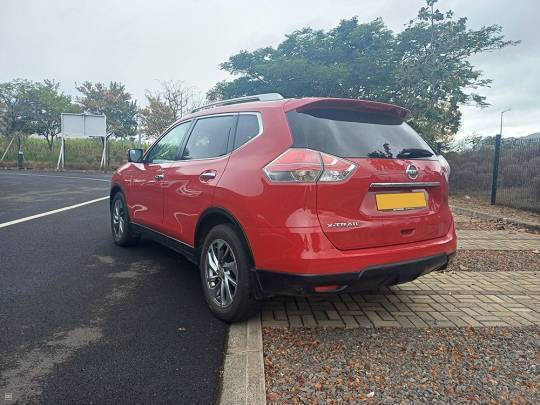 NISSAN #XTRAIL AWD – 2.0 – 7 Seater-4