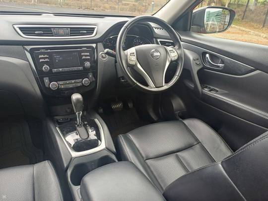 NISSAN #XTRAIL AWD – 2.0 – 7 Seater-8