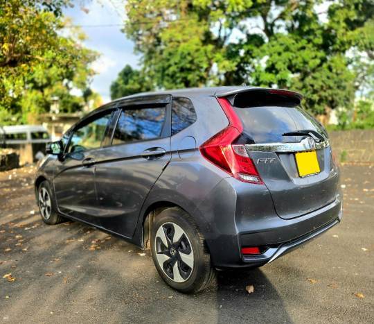Honda Fit GP5 Hybrid - 2018-5