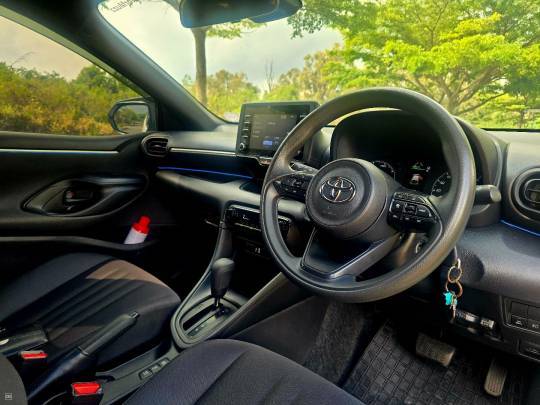 Toyota Yaris 2022-8
