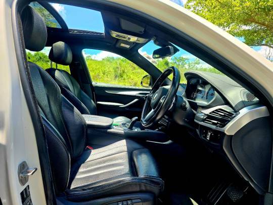 BMW X6 X-DRIVE M50D - 2017-7