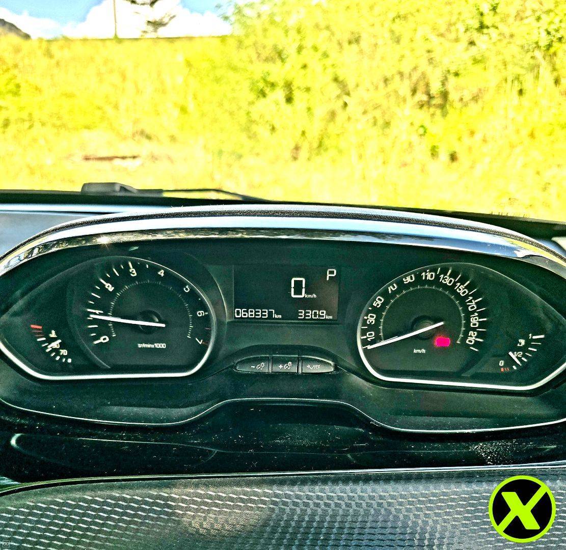 Peugeot 208 Facelift - 2018-9