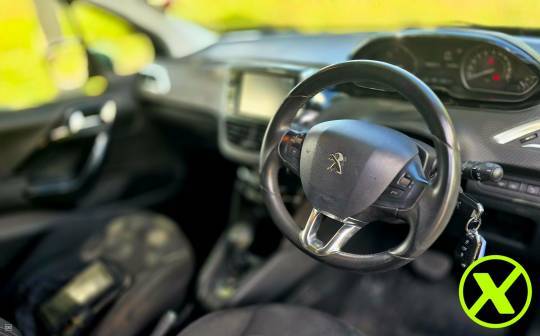 Peugeot 208 Facelift - 2018-6