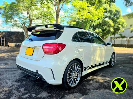 Mercedes A180 AMG Sunroof - 2013-6